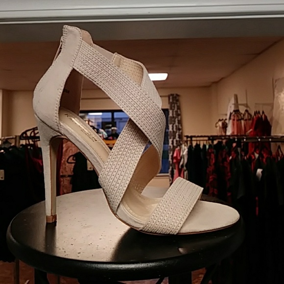 Shoes - ❤ 😃 WEEKEND SHOE SALE LOWEST PRICE